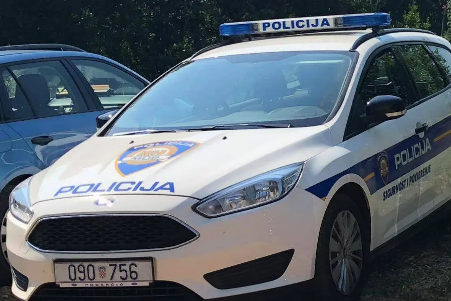 Policija i dalje ne objavljuje identitet osobe koja je jučer pucala na Obali kneza Trpimira